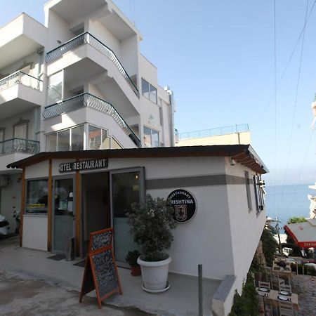 Hotel Prishtina Sarandë Eksteriør billede