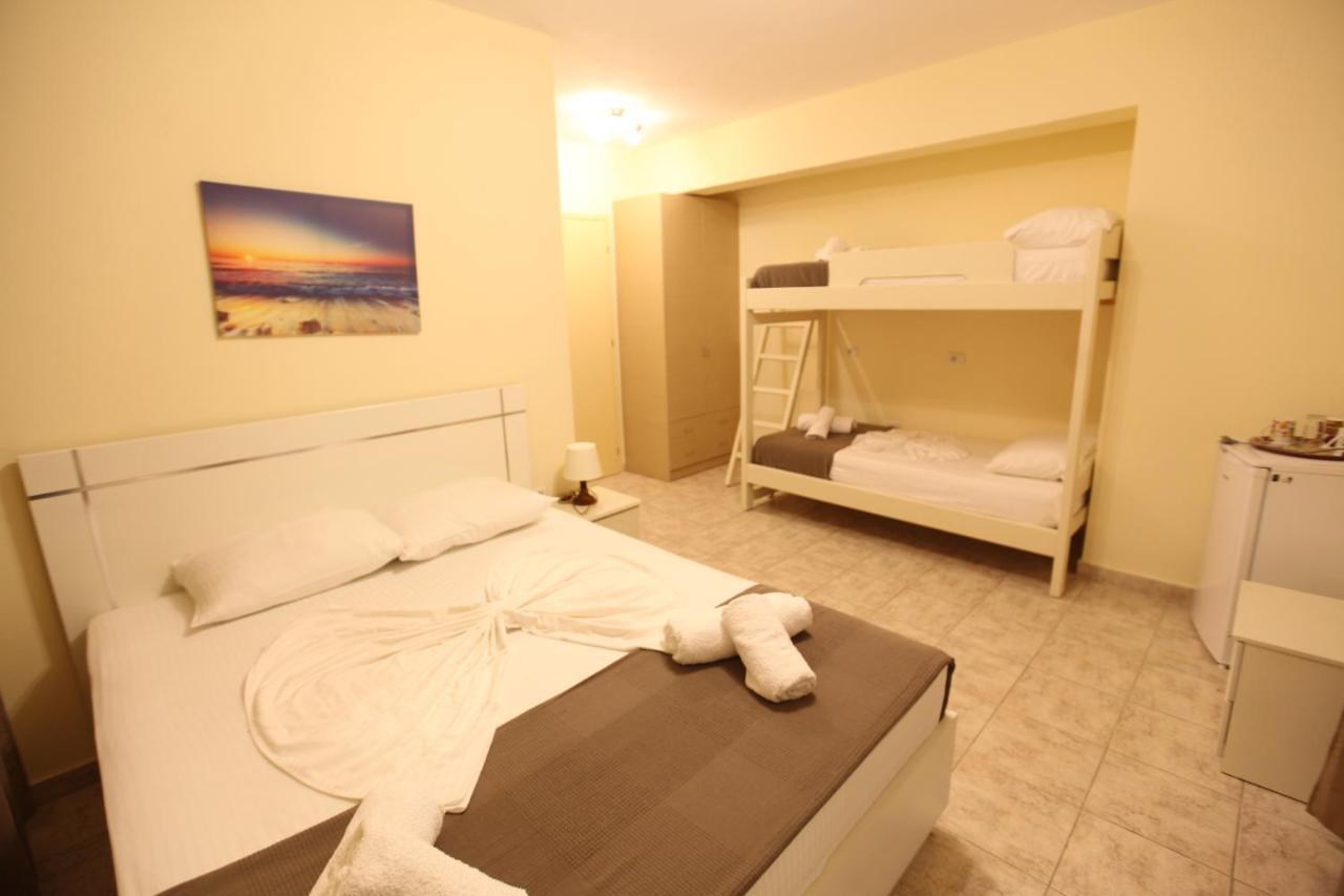 Hotel Prishtina Sarandë Eksteriør billede