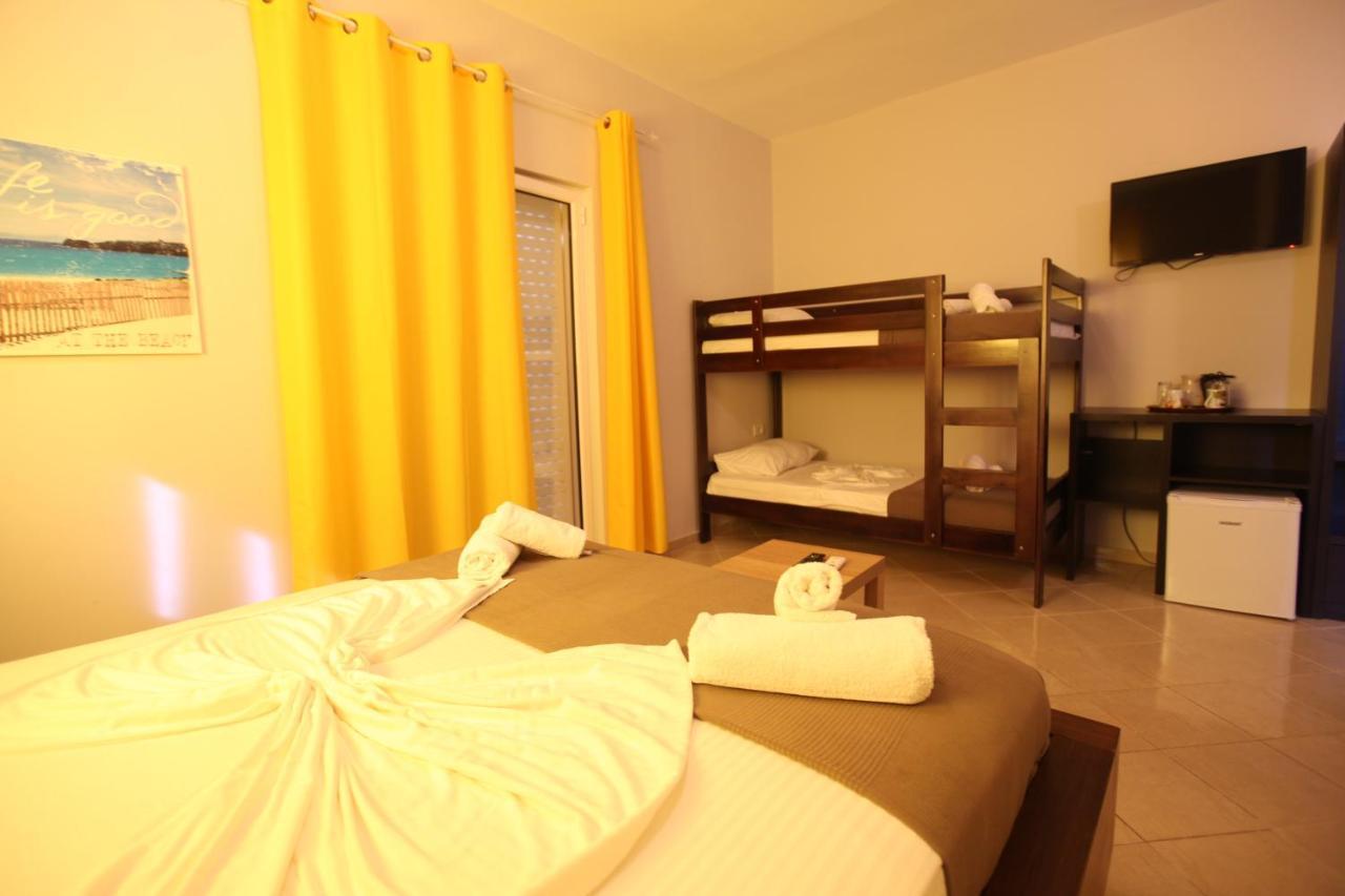Hotel Prishtina Sarandë Eksteriør billede