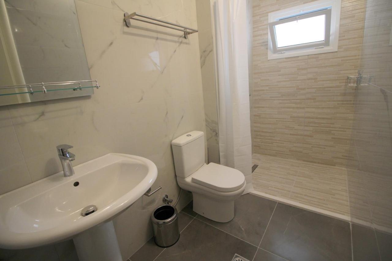 Hotel Prishtina Sarandë Eksteriør billede