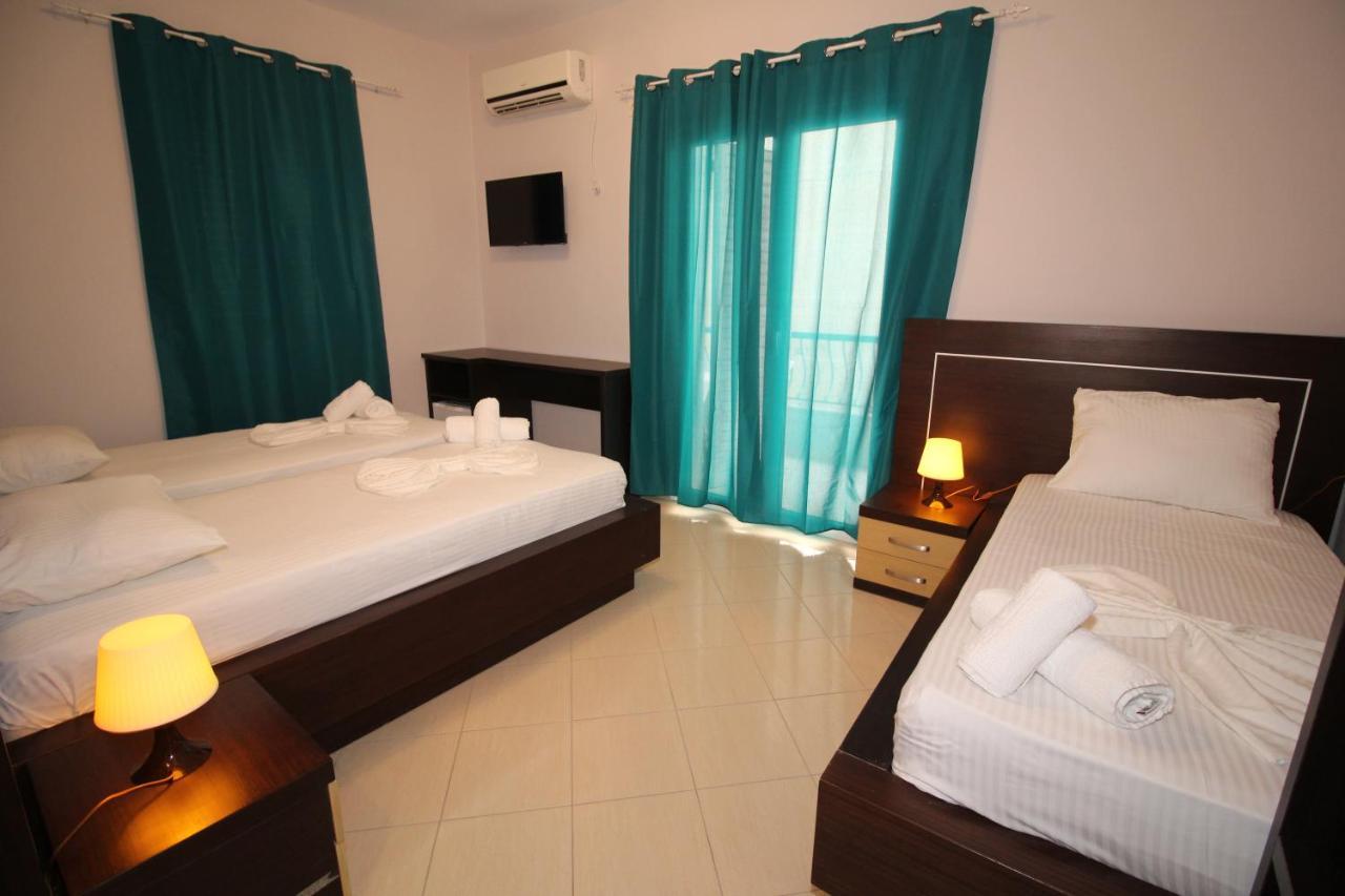 Hotel Prishtina Sarandë Eksteriør billede